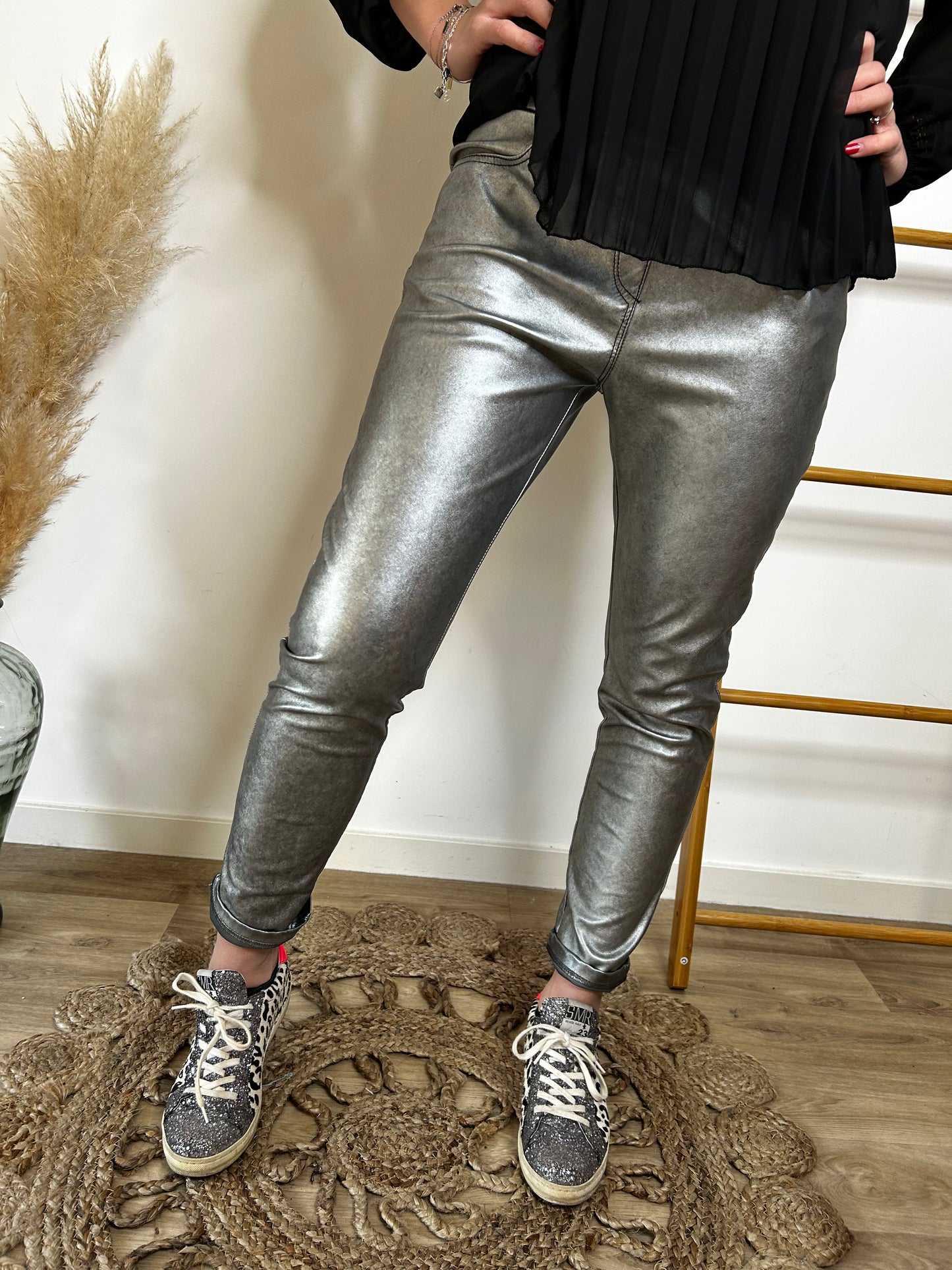 Pantalon stretch métallica