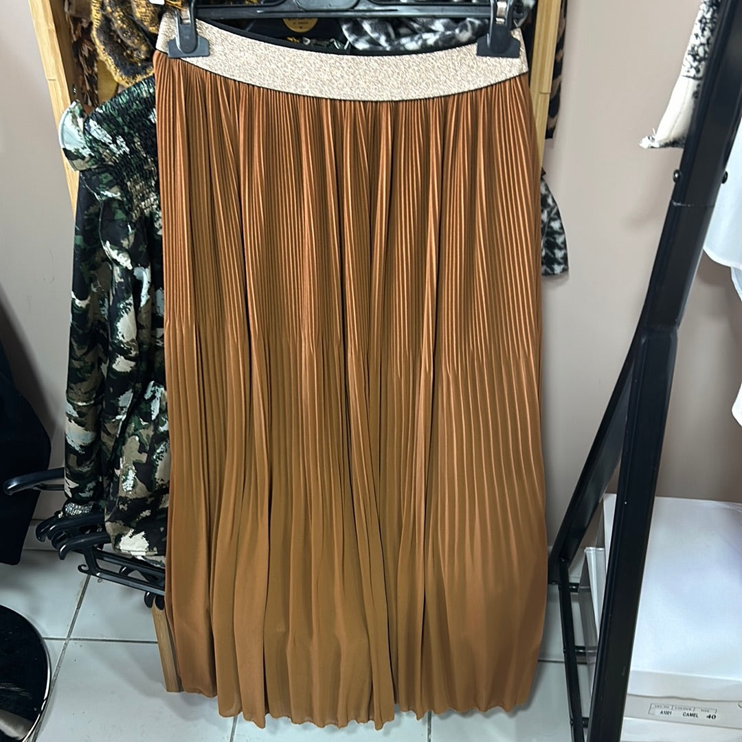 Jupe plissée camel